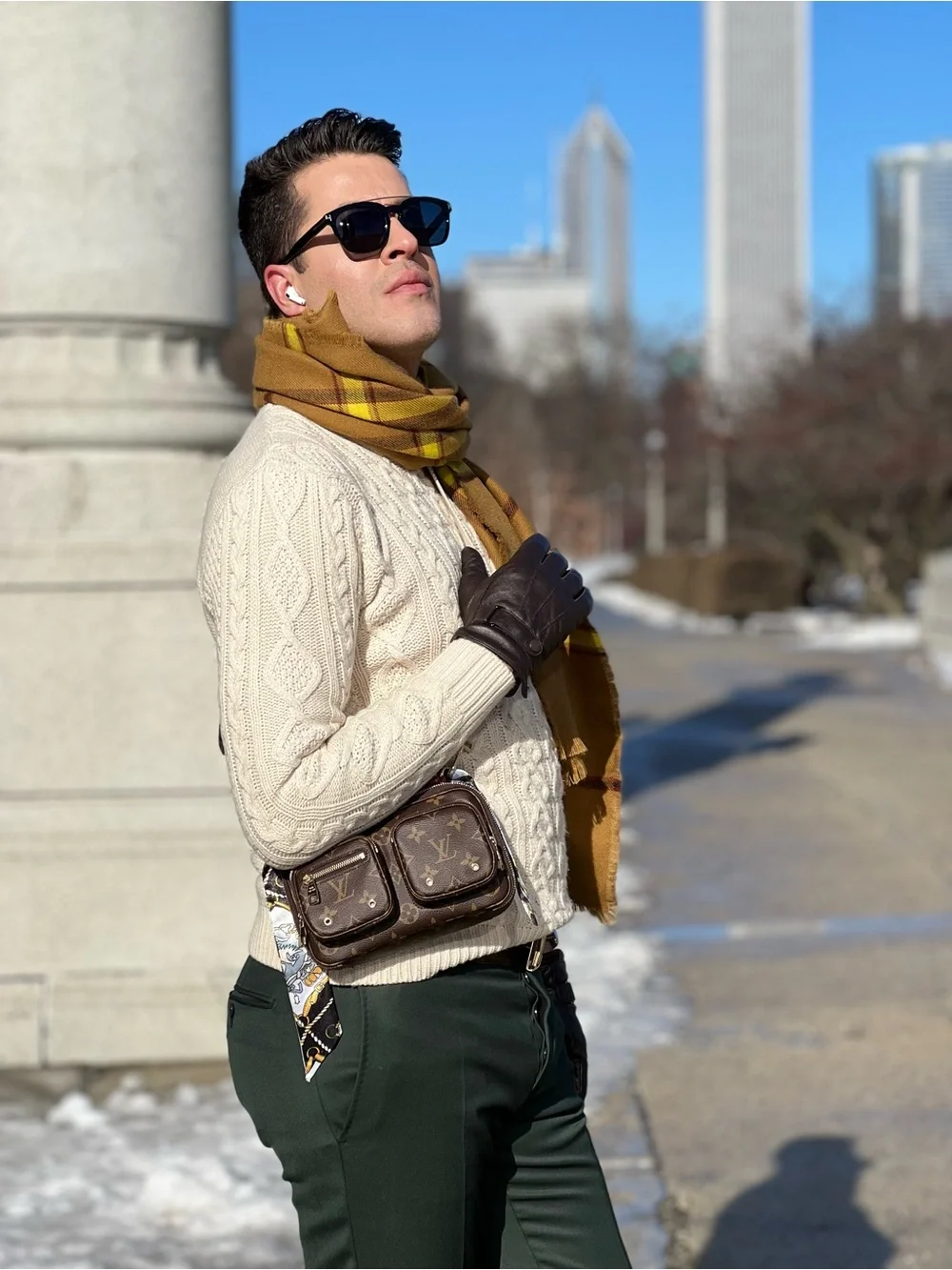 Luis Vuitton utility bag Brown Monogram Crossbody Bag